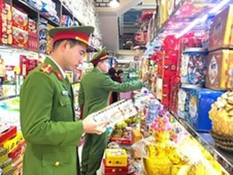 Đấu tranh chống buôn lậu, hàng giả và xâm phạm sở hữu trí tuệ