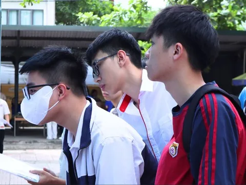 Nhiều trường đại học công bố điểm sàn năm 2026, từ 15 đến 25 điểm