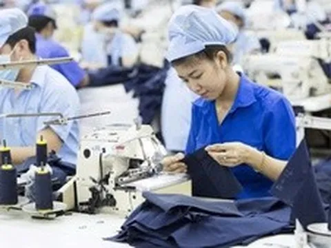 Lợi thế lao động giá rẻ dần mất, các ngành xuất khẩu chủ lực đối mặt sức ép mới