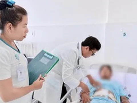 Người đàn ông 58 tuổi vỡ ruột non sau va chạm giao thông được cấp cứu kịp thời