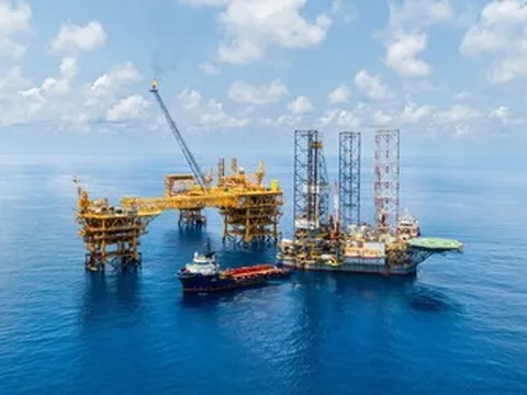 Phó Thủ tướng Thường trực Chính phủ Phạm Gia Túc: Petrovietnam đóng góp quan trọng vào ổn định kinh tế vĩ mô, bảo đảm các cân đối lớn của nền kinh tế