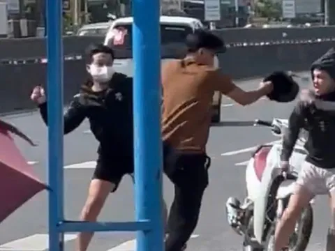Truy tìm nhóm thanh niên tấn công người khác trên Quốc lộ 1