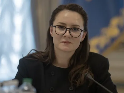 Thủ tướng Ukraine bất ngờ từ chức, ông Zelensky không tiết lộ lý do
