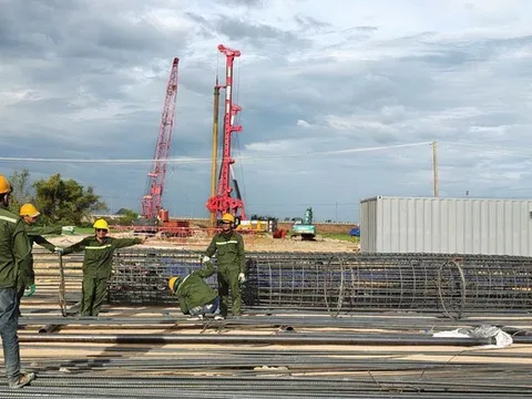 Cao tốc Quy Nhơn - Pleiku tăng tốc thi công "3 ca, 4 kíp"
