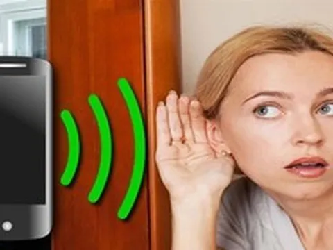 2 chấm nhỏ này trên điện thoại "vạch mặt" kẻ nghe lén hay quay trộm