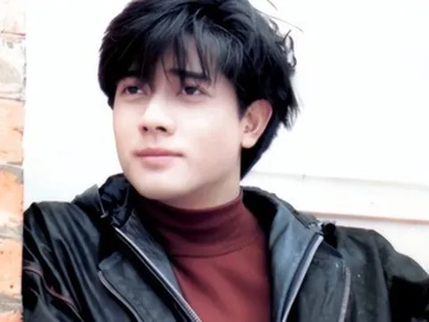 Mỹ nam "vạn người mê": Tuổi 61 vẫn phong độ, hôn nhân viên mãn bên vợ kém 22 tuổi cùng 3 con