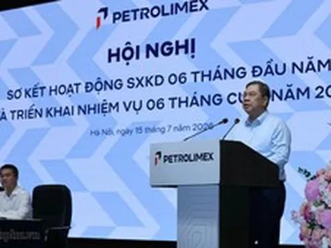 Phó Thủ tướng Phạm Gia Túc: Petrolimex phải phát huy vai trò dẫn dắt, bảo đảm nguồn cung xăng dầu trong mọi tình huống