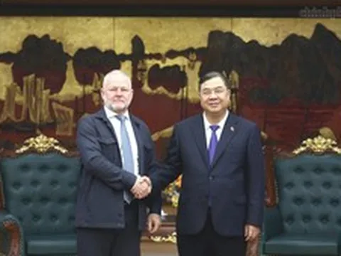 Phó Thủ tướng Thường trực Phạm Gia Túc tiếp lãnh đạo Tập đoàn năng lượng RusHydro (Nga)