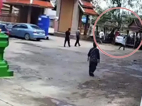 Vừa rời khỏi đám tang, người đàn ông bất ngờ gặp sự cố "rợn tóc gáy"