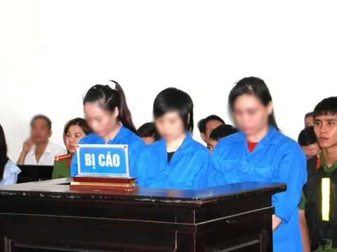 Màn kịch "mẹ bỏ con" trước cổng chùa và đường dây mua bán trẻ sơ sinh thu lợi hàng trăm triệu đồng