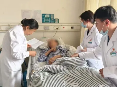 Người phụ nữ 56 tuổi tử vong dù chỉ ăn đồ hấp, bác sĩ cảnh báo thói quen "cực độc"