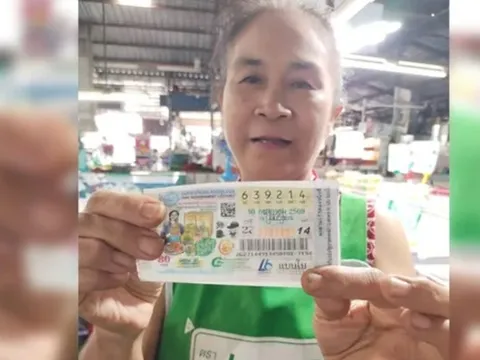 Người phụ nữ bán chuối chiên "vỡ òa" khi biết trúng số độc đắc 4,8 tỷ đồng