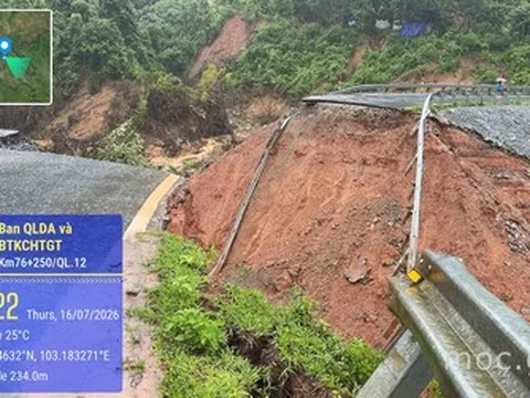 Lai châu thông xe Km76+250 Quốc lộ 12 sau thiên tai
