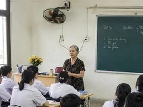 Từ 1/9, trường học được ký hợp đồng toàn thời gian với giáo viên nghỉ hưu