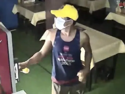 Đột nhập vào nhà hàng, tên trộm thản nhiên ăn nhậu rồi để quên thứ "không thể ngờ"