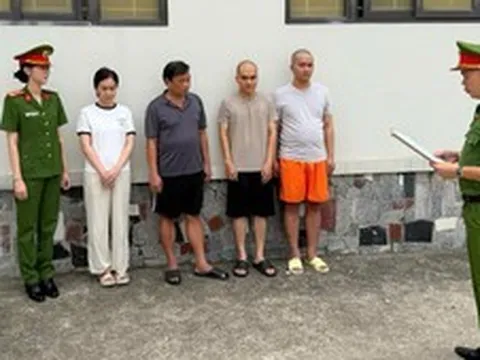 Hơn 3.400 viên kim cương nhập lậu được đưa vào hệ thống bán lẻ SJC