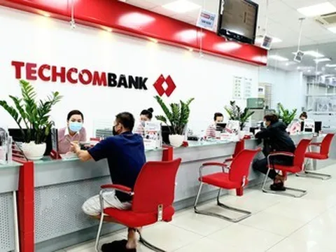 Techcombank báo lãi cao kỷ lục, nhân viên có thu nhập bình quân 46 triệu đồng/tháng