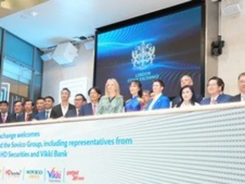 Chủ tịch HĐQT Vietjet bấm nút khai phiên Sàn giao dịch Chứng khoán London (LSE)