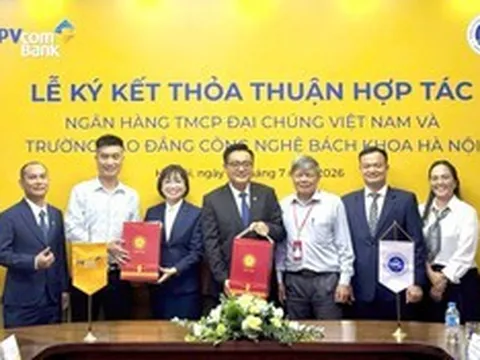 PVcomBank và Trường Cao đẳng Công nghệ Bách khoa Hà Nội ký kết thỏa thuận hợp tác toàn diện
