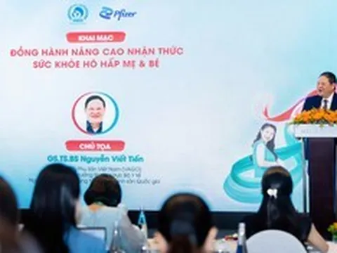 Chăm sóc thai kỳ chủ động giúp thu hẹp "khoảng trống miễn dịch" ở trẻ