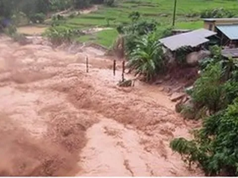 Bắc Bộ mưa lớn dồn dập, hàng trăm điểm có nguy cơ lũ quét, sạt lở đất