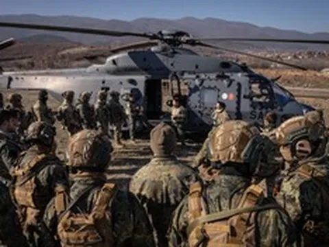 Mỹ bắt đầu rà soát lực lượng tại châu Âu để tái định hình vai trò của NATO
