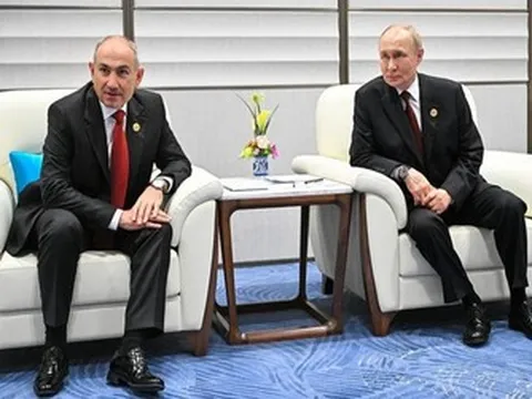 Thủ tướng Armenia Pashinyan điện đàm với Tổng thống Nga Putin, nêu bật một vấn đề