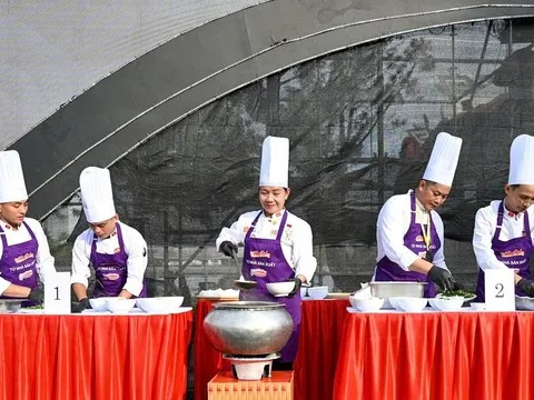 Đặc sắc chương trình nghệ thuật Bún Bò Huế “Huyền tích Vân Cù và bản giao hưởng Hương Ngự”