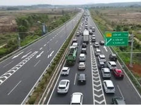 Vì sao Cục CSGT đề xuất bố trí "làn đường dành cho vượt xe" trên cao tốc?