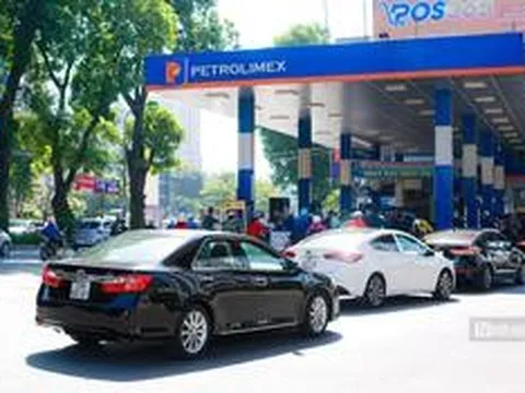 Vượt Vingroup, "vua" xăng dầu đạt doanh thu lớn nhất sàn chứng khoán