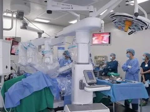 Liên tiếp nhiều ca ung thư đại tràng được phẫu thuật thành công bằng robot tại Vinmec Cần Thơ