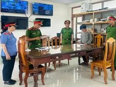 Bắt tạm giam nam thanh niên dùng clip nhạy cảm đe dọa, uy hiếp bạn gái nhí sau khi chia tay