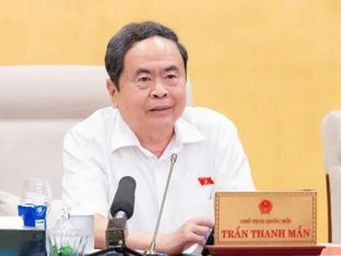 Chủ tịch Quốc hội ký ban hành các nghị quyết về công tác nhân sự