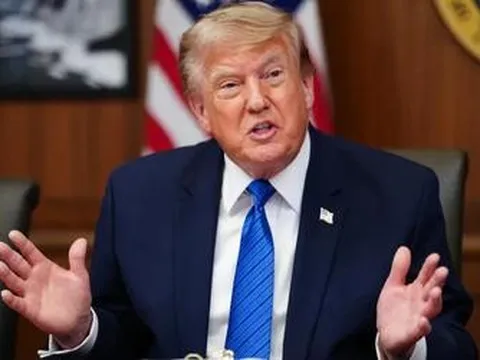 Ông Trump nói đàm phán Mỹ-Iran tiếp tục, cảnh báo Tehran đối mặt với "cơ hội cuối cùng"