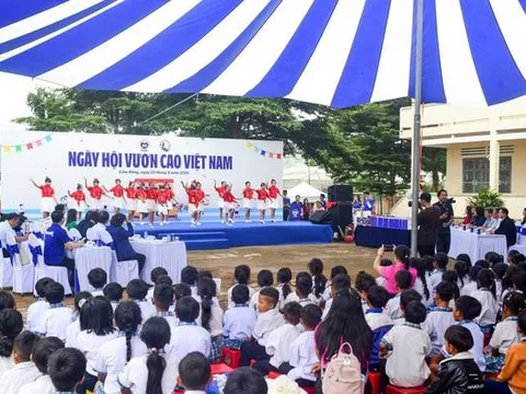 Từ ly sữa đến cơ hội phát triển: Hành trình vun đắp tương lai trẻ em Việt của Vinamilk
