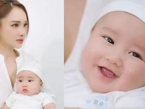 Hé lộ diện mạo khôi ngô của con trai thứ 3 nhà Trường Giang – Nhã Phương
