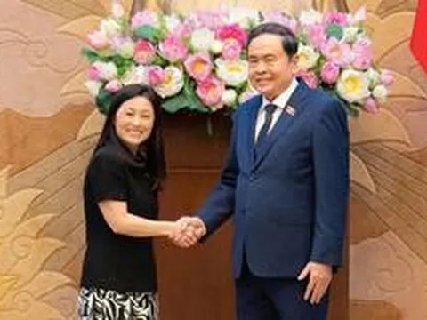 Chủ tịch Quốc hội đề nghị Hoa Kỳ thúc đẩy hợp tác trong các lĩnh vực đột phá mới