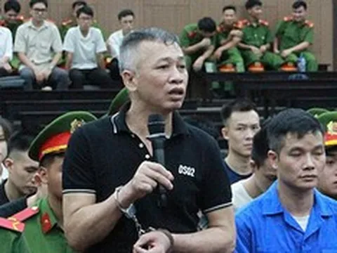 Vợ chồng chủ quán karaoke "chui" thu lợi 6,1 tỷ đồng từ dịch vụ "bay lắc", 50 bị cáo lĩnh án