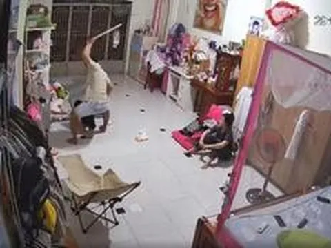Tạm giữ người đàn ông bạo hành con gái của nhân tình