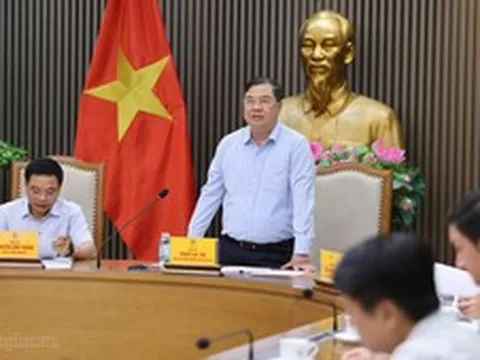Hai Phó Thủ tướng chủ trì rà soát đầu tư, hoàn thiện các tuyến đường bộ cao tốc quy mô phân kỳ