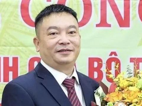Thu giữ 4,5 tỷ đồng tiền mặt, vàng, sổ đỏ tại nhà cựu Viện trưởng Viện Pháp y tâm thần Trung ương