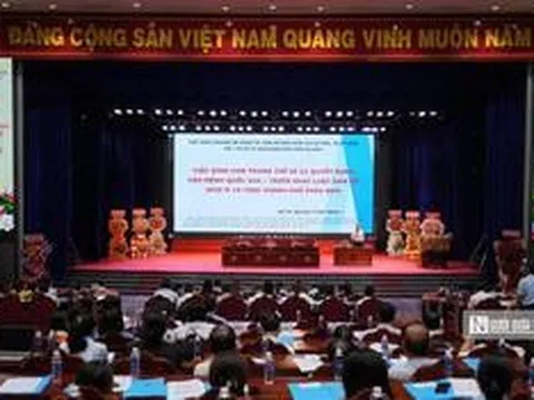 Cà Mau tuyên truyền vận động "Mỗi cặp vợ chồng nên sinh đủ hai con"