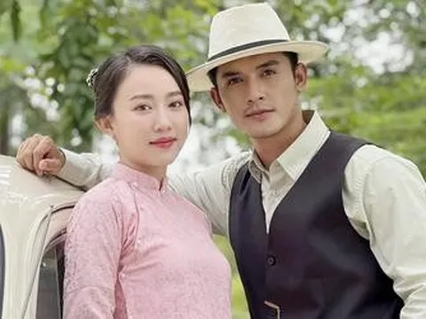 Cặp đôi Vbiz bất ngờ lộ khoảnh khắc tình tứ, dân tình "đứng ngồi không yên"