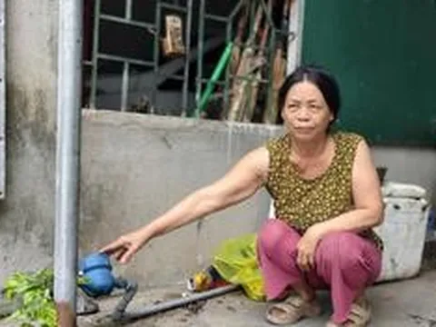 Công trình nước sạch tiền tỷ “mắc kẹt”, dân vẫn phải xoay xở nguồn nước