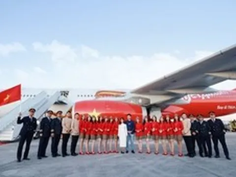 Vietjet 2 lần được vinh danh "Dấu ấn thương hiệu Việt hướng đến tăng trưởng xanh"