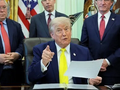 Ông Trump yêu cầu Iran trả "khoản bồi thường" trong bất kỳ thỏa thuận hòa bình nào