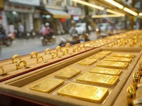Giá vàng hôm nay (11/8): Lại tăng phi mã