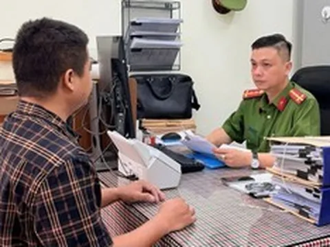 Mua hơn 33.000 quyển sách giả về bán, chủ nhà sách Tăng Tiến bị bắt