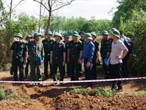 Khảo sát thông tin tìm kiếm hài cốt liệt sĩ tại căn cứ Cồn Tiên