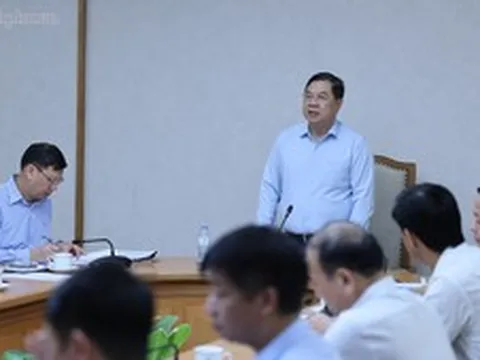 Phó Thủ tướng Thường trực Phạm Gia Túc: Cần nghiên cứu kỹ phương án đầu tư cao tốc Bảo Hà - Lai Châu